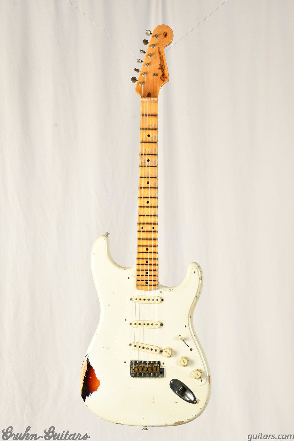 Fender Custom Shop 58 Stratocaster Relic Masterbuilder Kyle McMillin - Olympic White / Chocolate 3 Tone Sunburst New EF10200