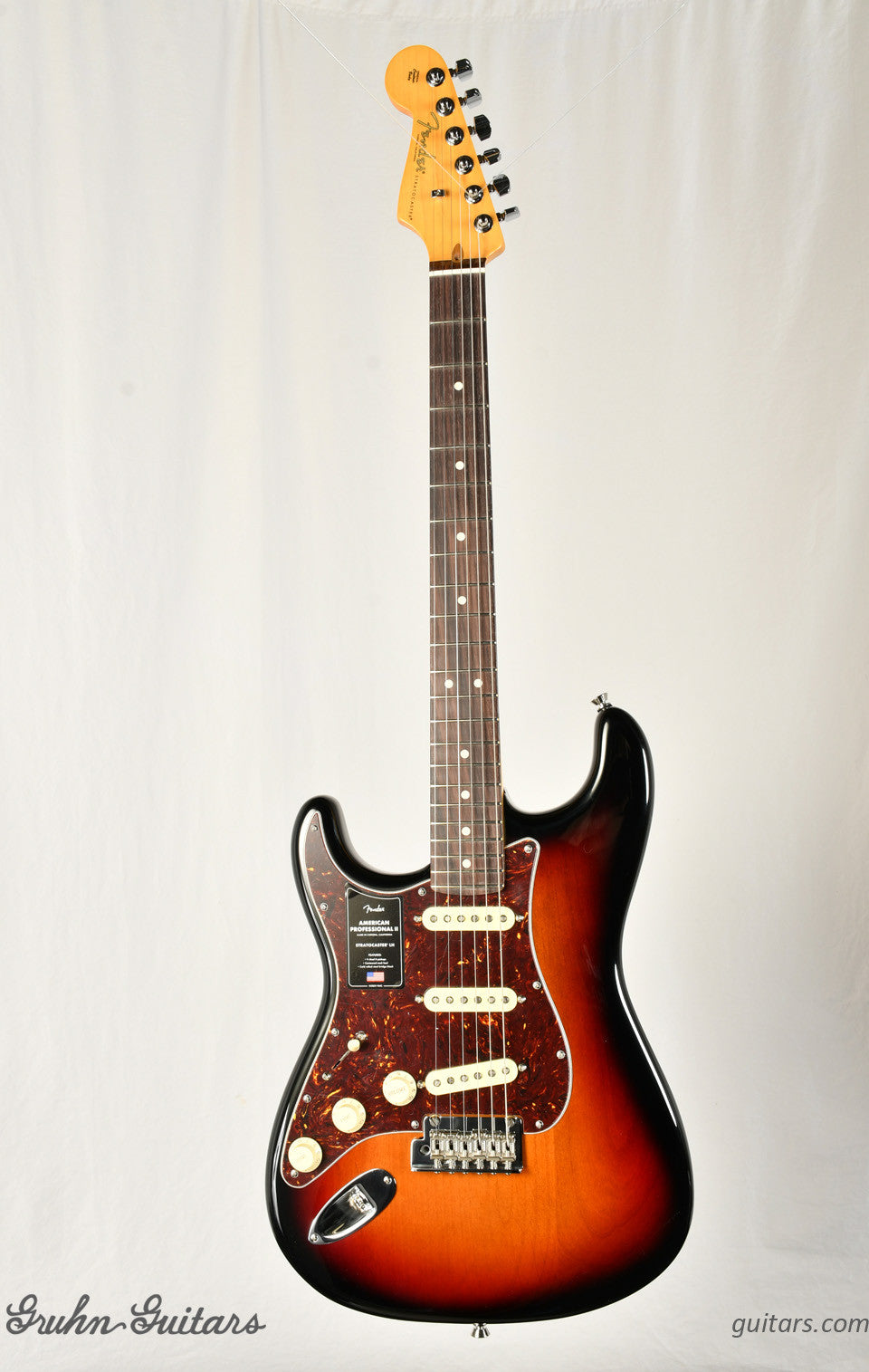 Fender American Professional II Stratocaster (left handed) Rosewood Fingerboard - 3 Color Sunburst 2022 EF10235