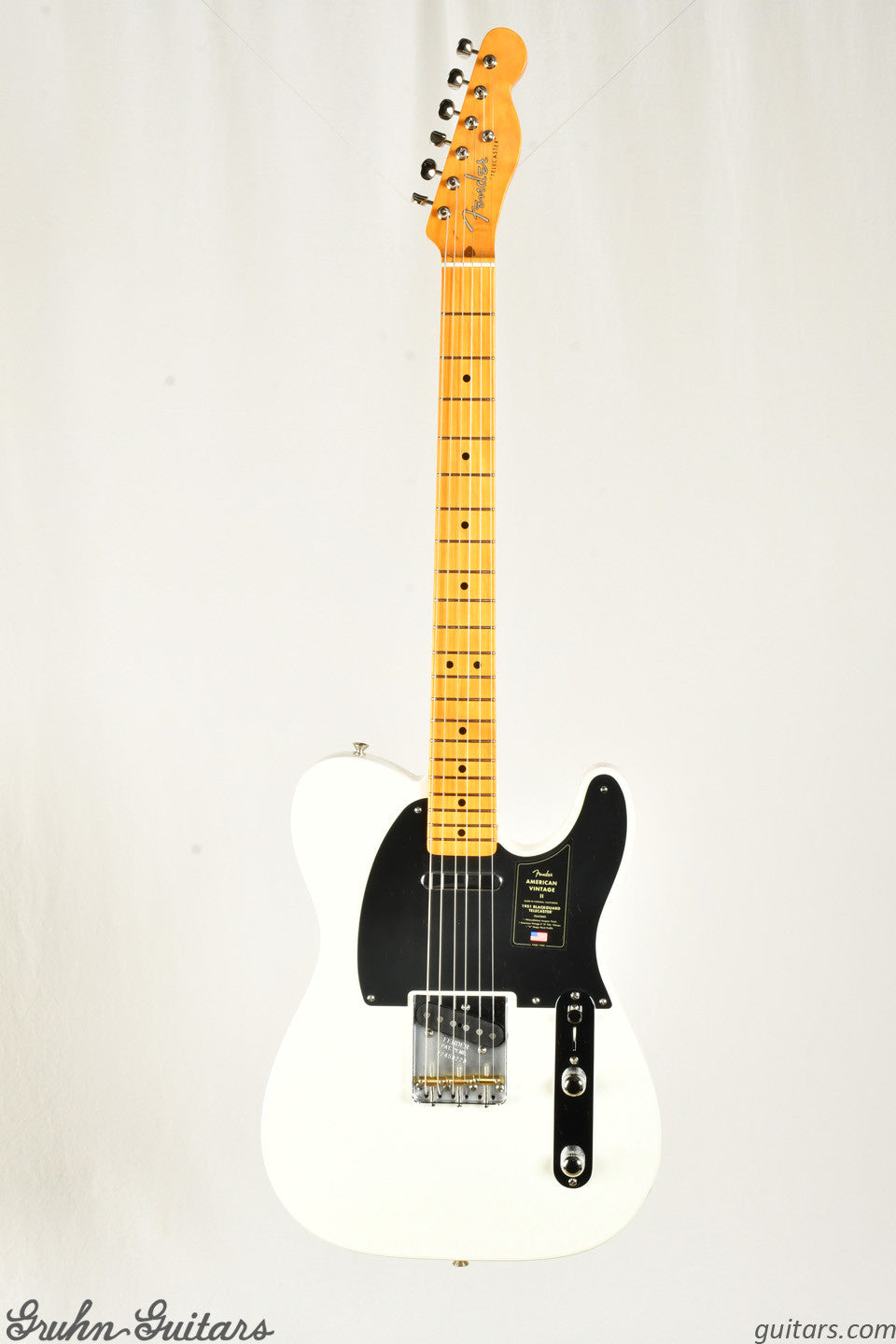 Fender Limited Edition American Vintage II 1951 Telecaster Maple Fingerboard - Prototype White New EF10619