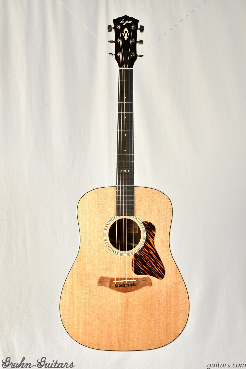 Taylor Gold Label 710e New AT7993