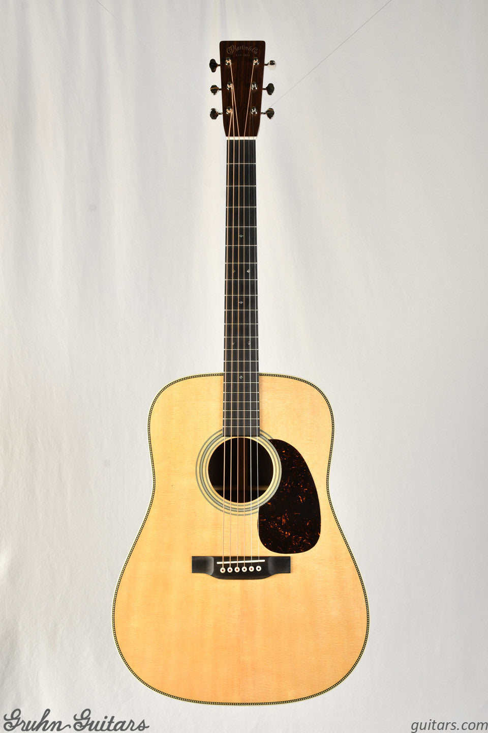 Martin HD-28 New AA14019