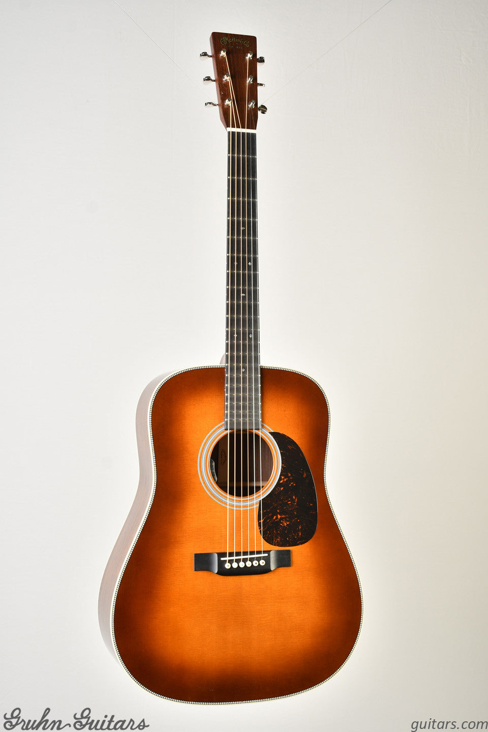 Martin HD-28 Ambertone 2023 AA14098