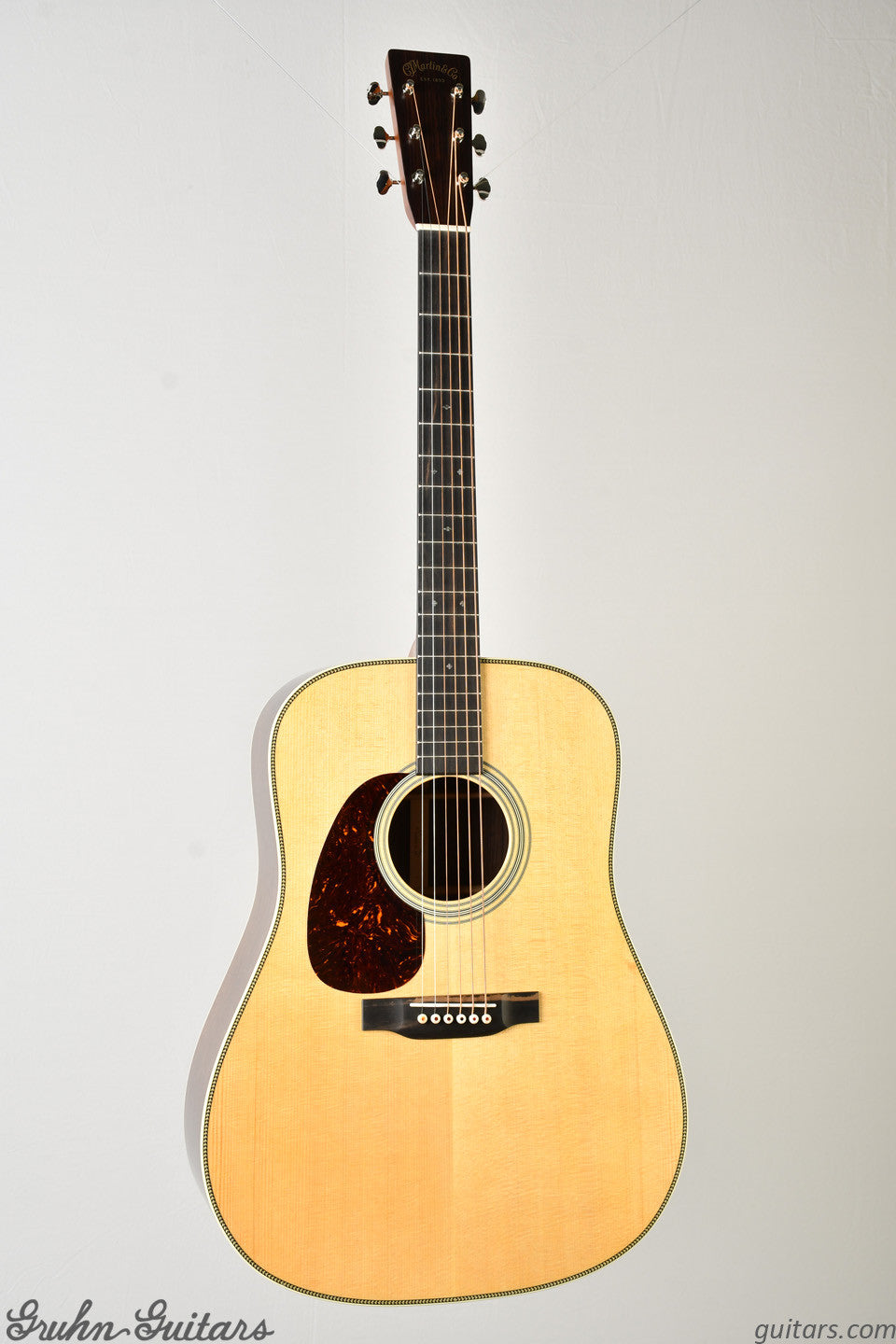 Martin HD-28 Left-handed New AA14110