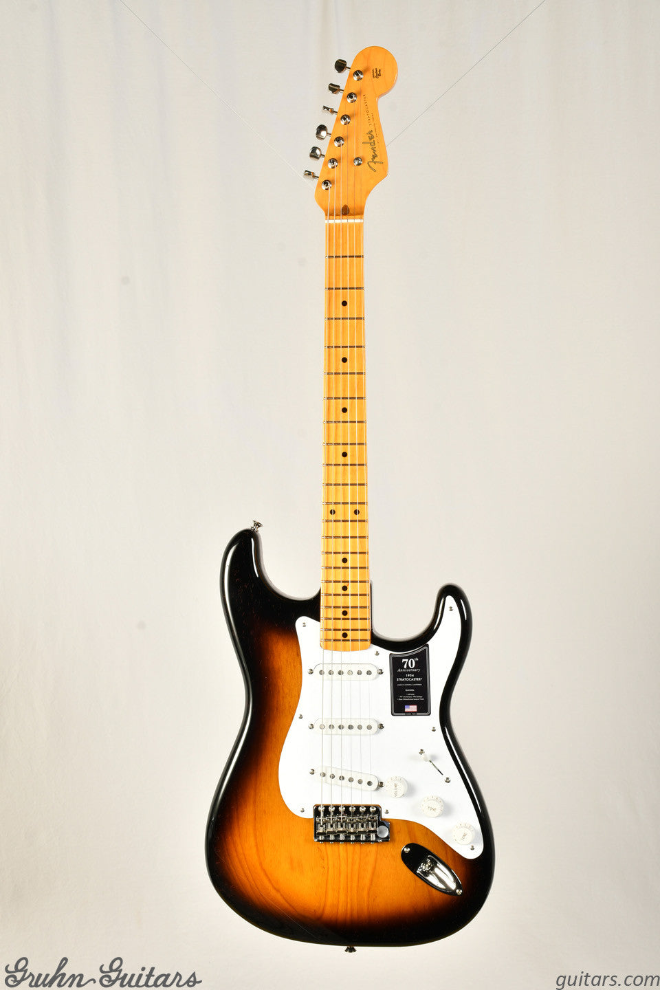 Fender 70th Anniversary American Vintage II 1954 Stratocaster Maple Fingerboard - 2 Color Sunburst New EF10469