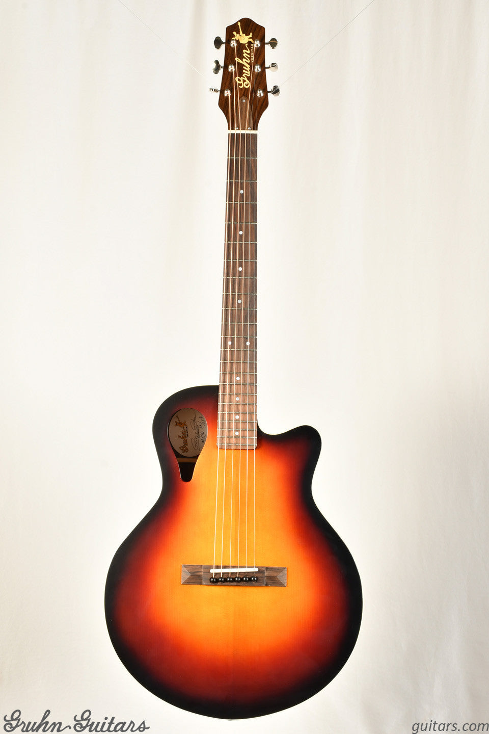 Gruhn Versitar Adirondack / East Indian Rosewood  New AM9575