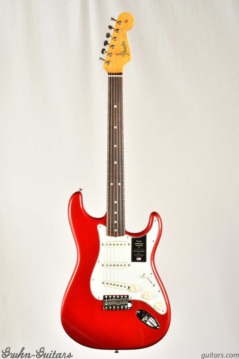 Fender American Vintage II 1965 Stratocaster - Candy Apple Red New EF10547