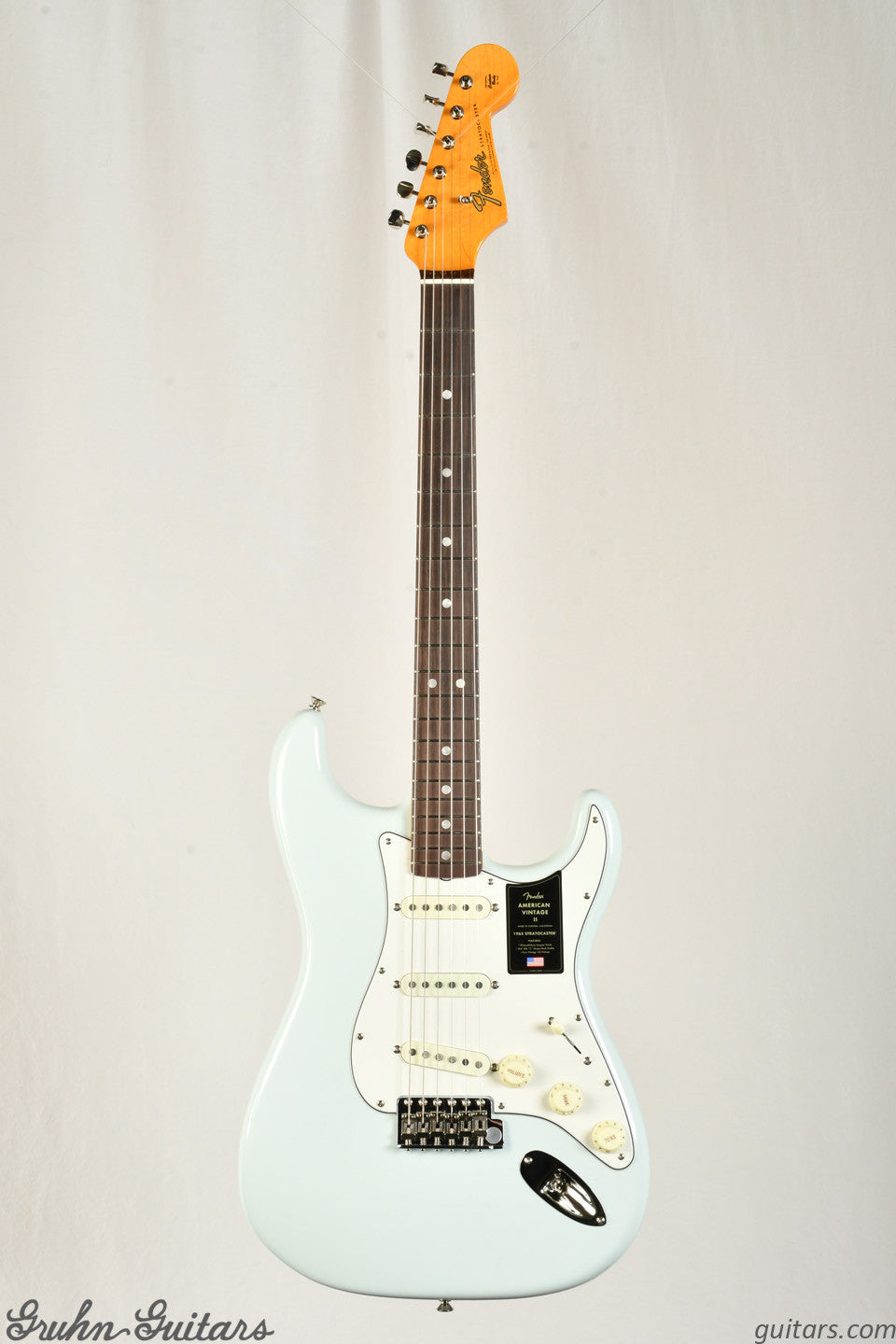 Fender American Vintage II 1965 Stratocaster - Sonic Blue New EF10549