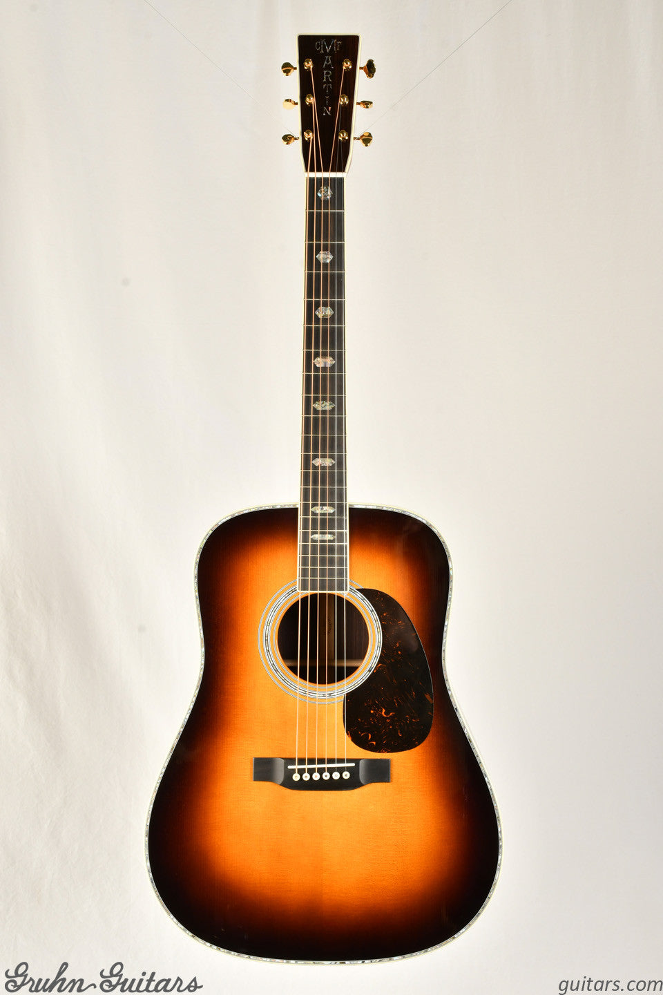Martin D-41 Sunburst New AA13549