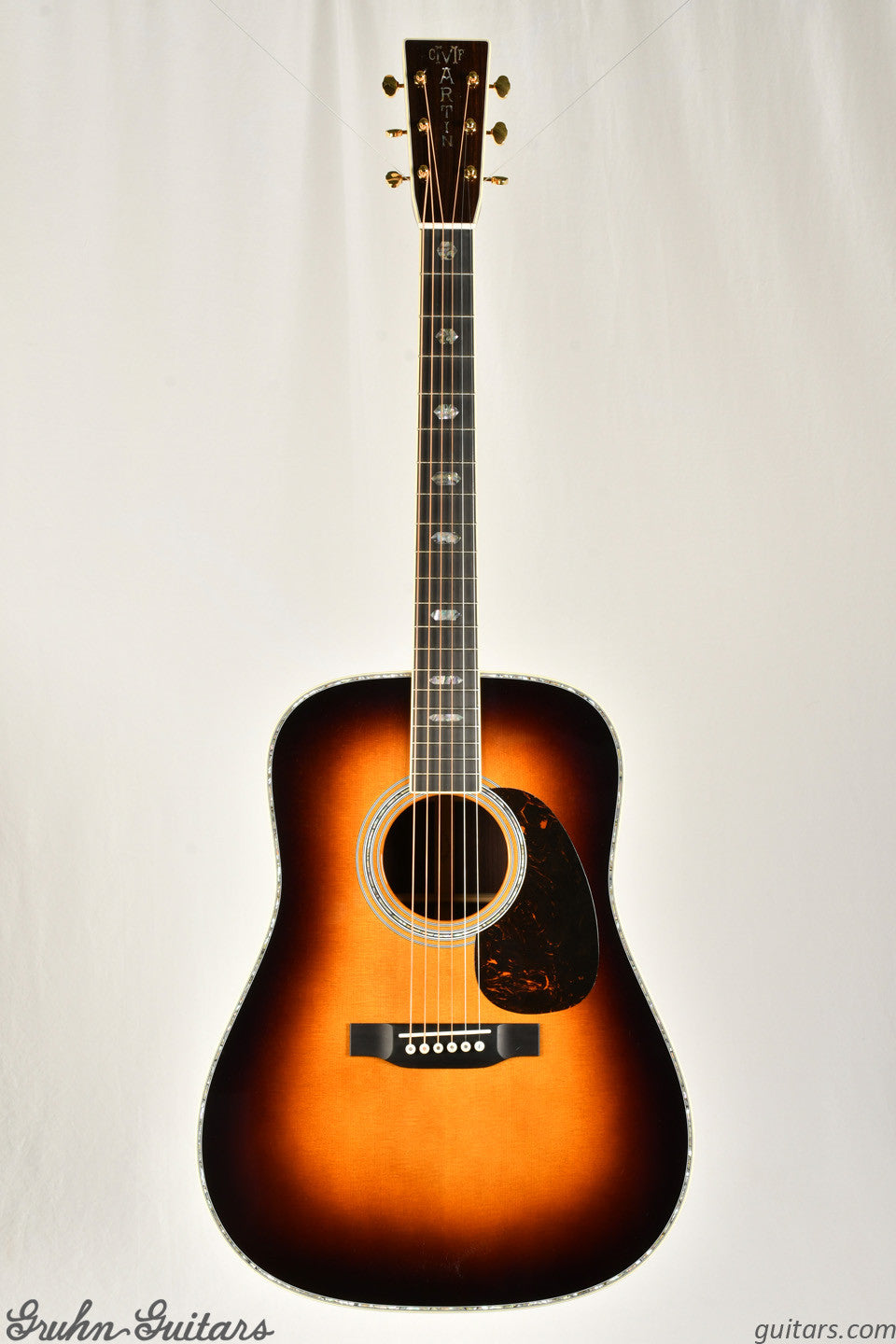 Martin D-41 Sunburst New AA13579