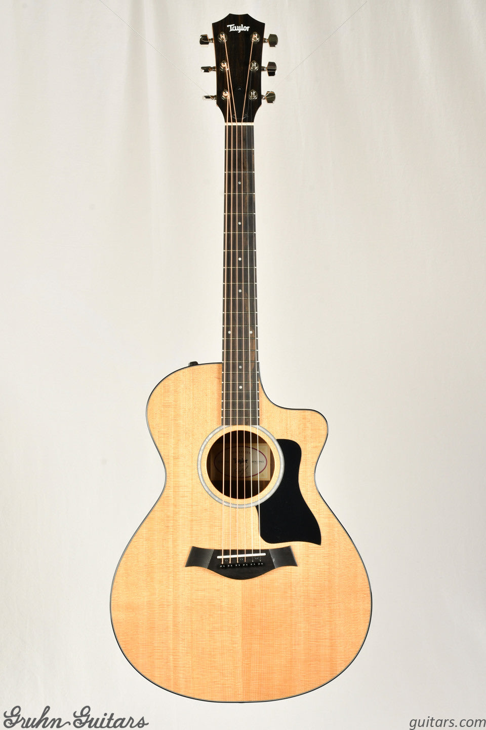 Taylor 212ce Plus New AT7820