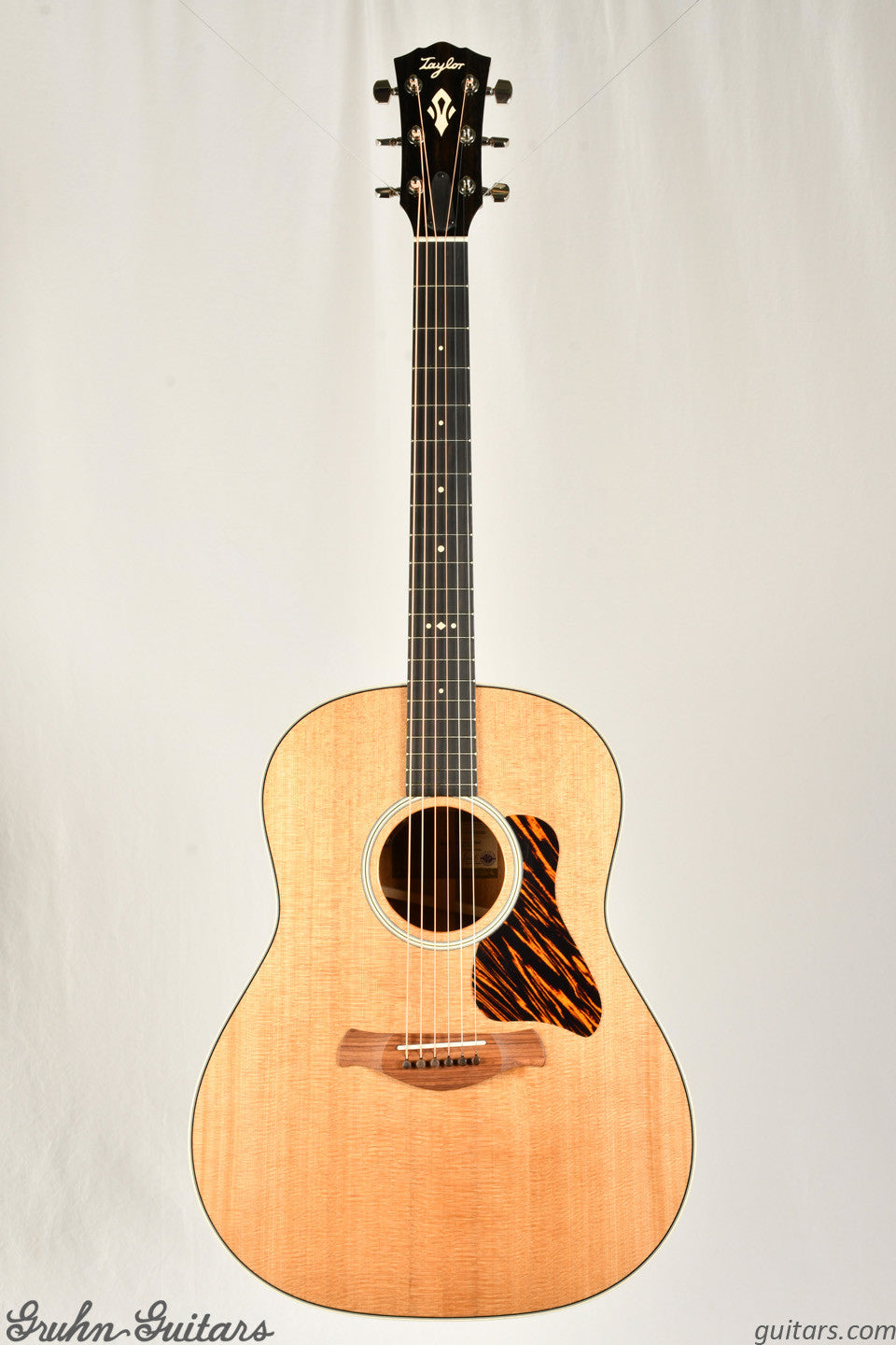 Taylor Gold Label 517e New AT7824