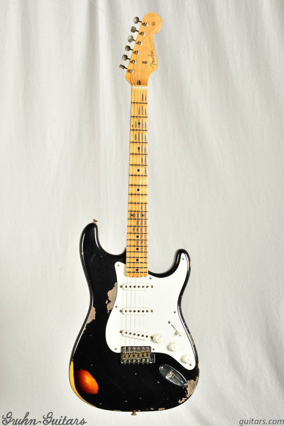 Fender Custom Shop 58 Stratocaster Maple Neck Heavy Relic - Black / 3 Color Sunburst New EF10585