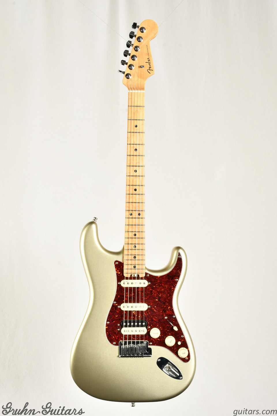 Elite Stratocaster HSS 2017 EF10601