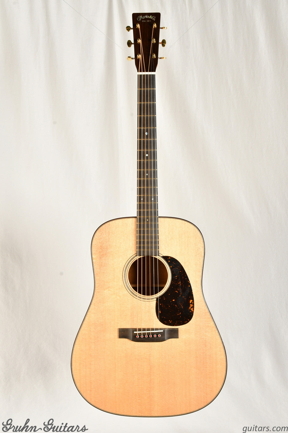 Martin D-18 Modern Deluxe New AA13610