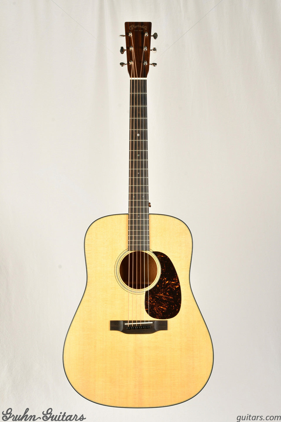 Martin D-18 Satin - Burst New AA13802