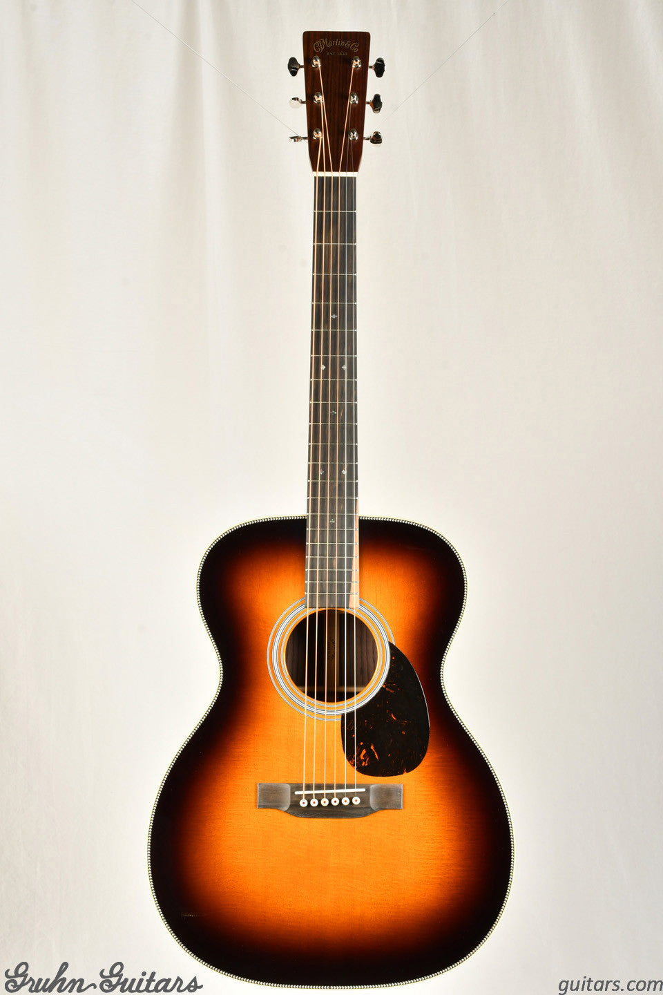 Martin OM-28 Sunburst New AB13856