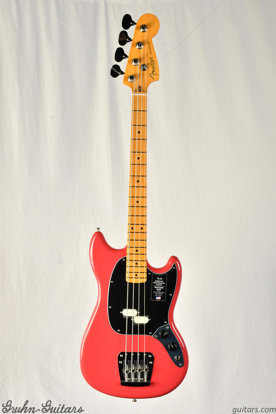 Fender American Professional Classic Mustang Bass Maple Fingerboard - Faded Dakota Red New BF3389