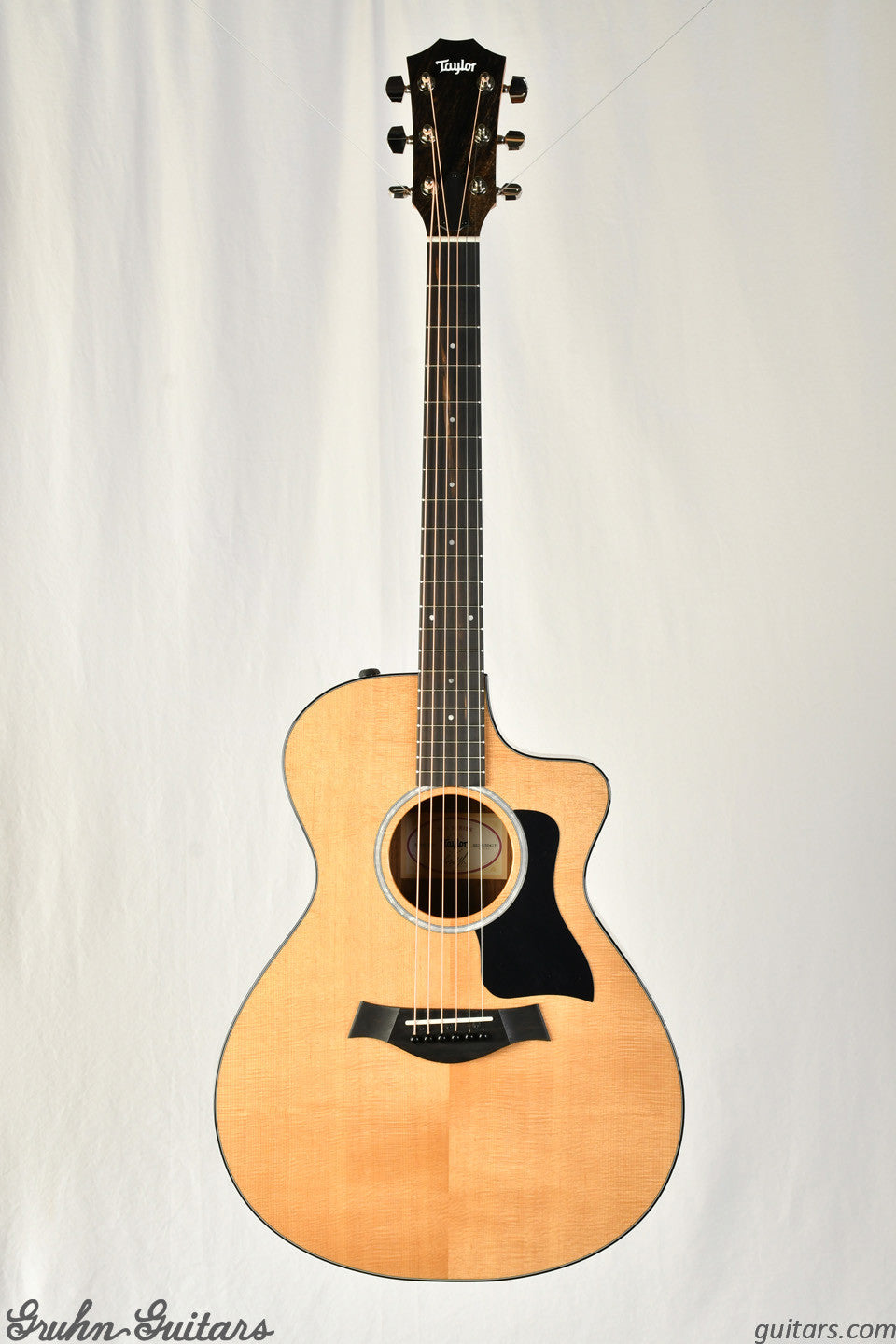 Taylor 212ce Plus New AT7979