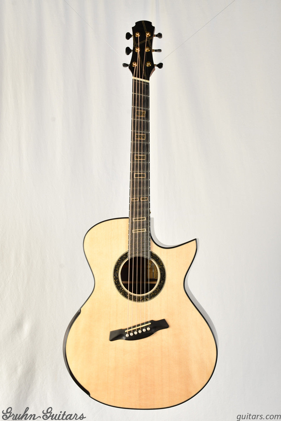 Hozen (made in Singapore) MJ Mini Jumbo Sitka Spruce / Wenge New AM9762