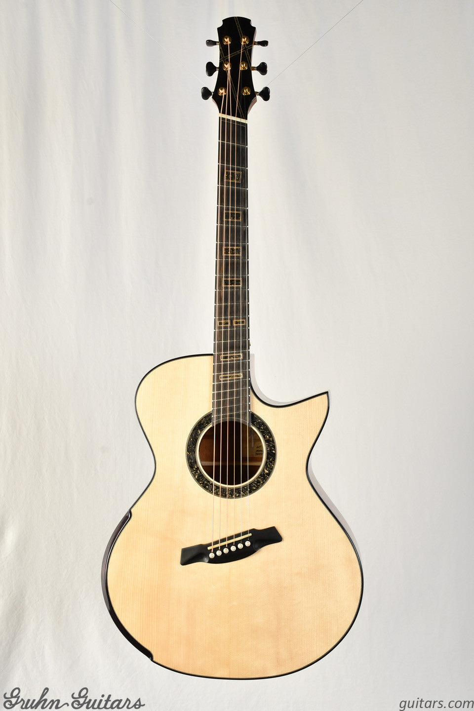 Hozen (made in Singapore) Gold Label MJ Mini Jumbo Adirondack / Mahogany New AM9763