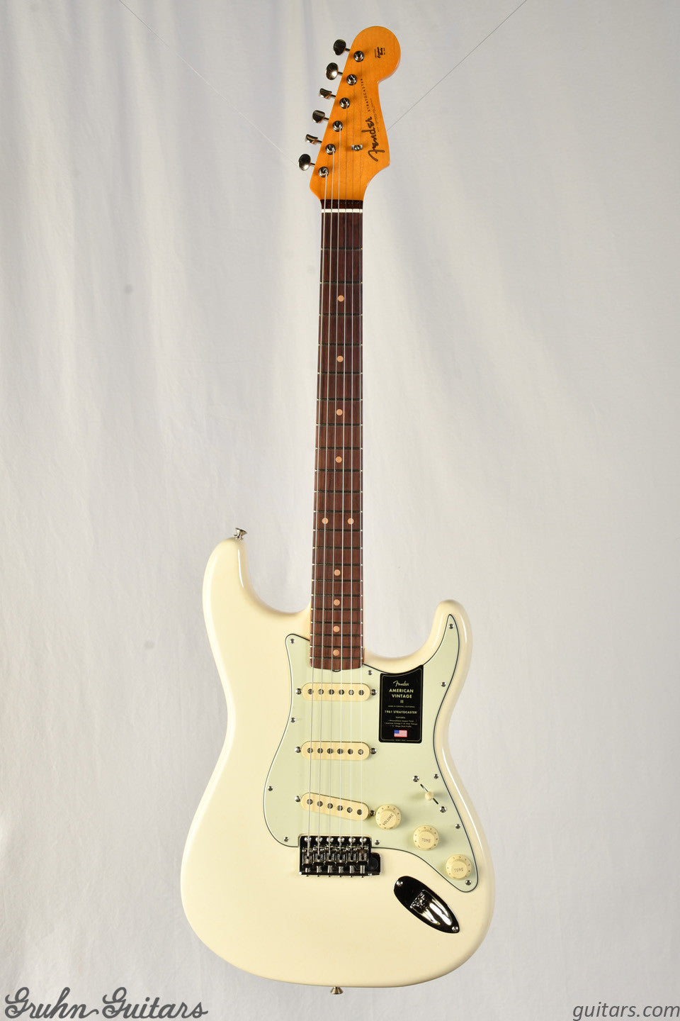 Fender American Vintage II 1961 Stratocaster Rosewood Fingerboard - Olympic White New EF10717