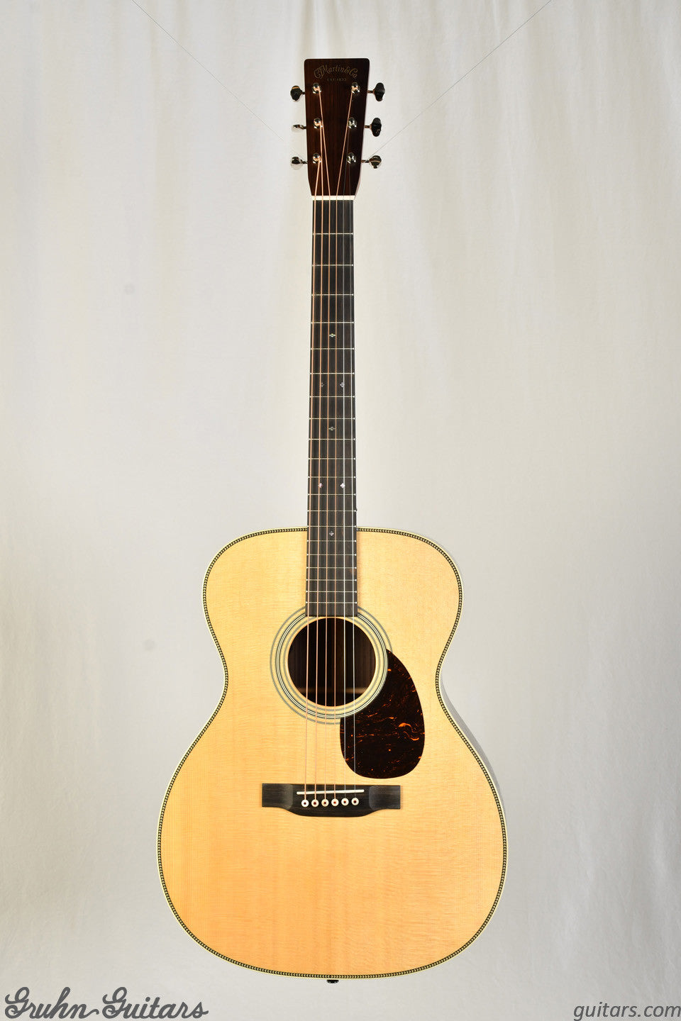 Martin OM-28E w/ Fishman Aura VT Blend Electronics New AB14099