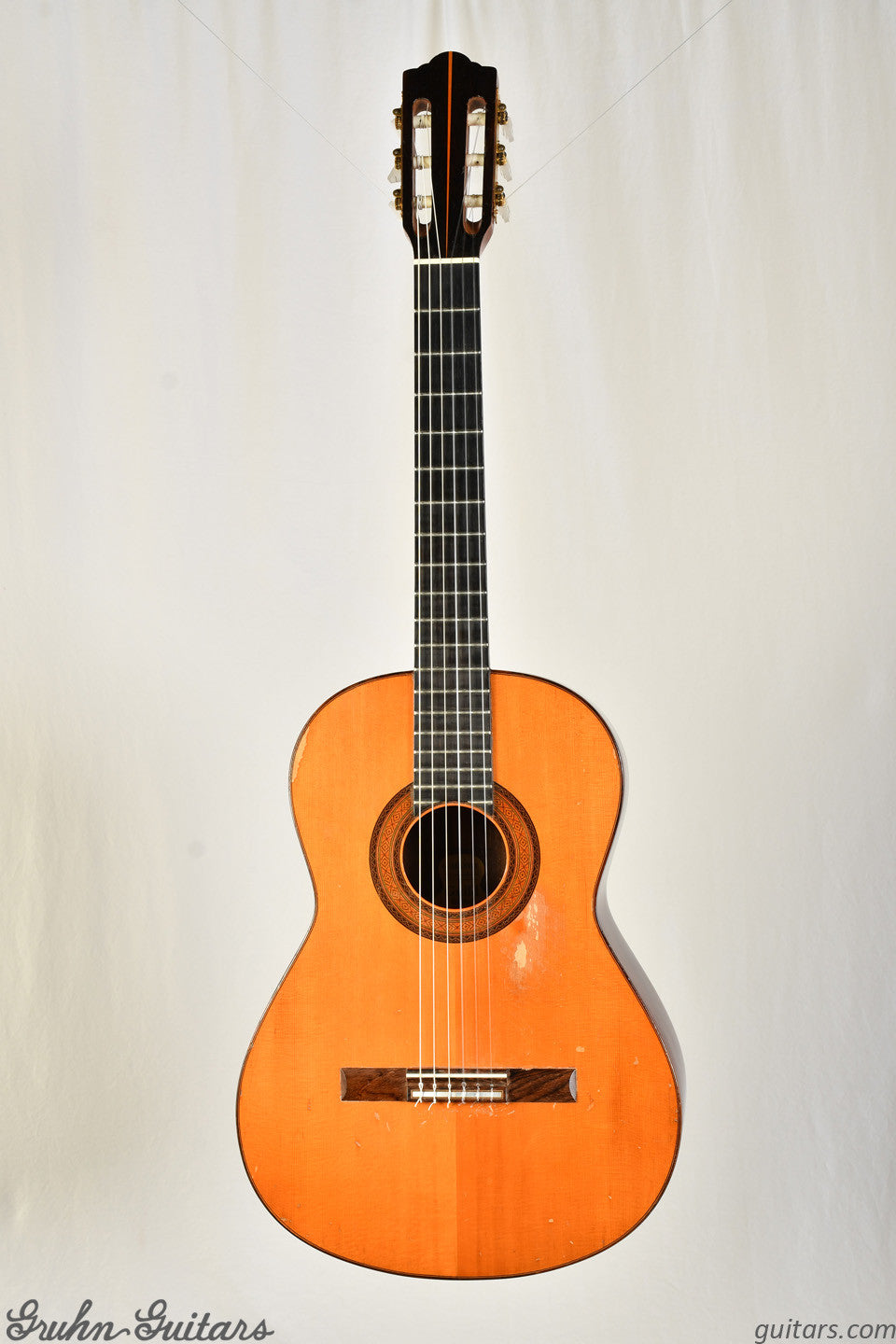 Guild Mark VI nylon string 1968 AC2114
