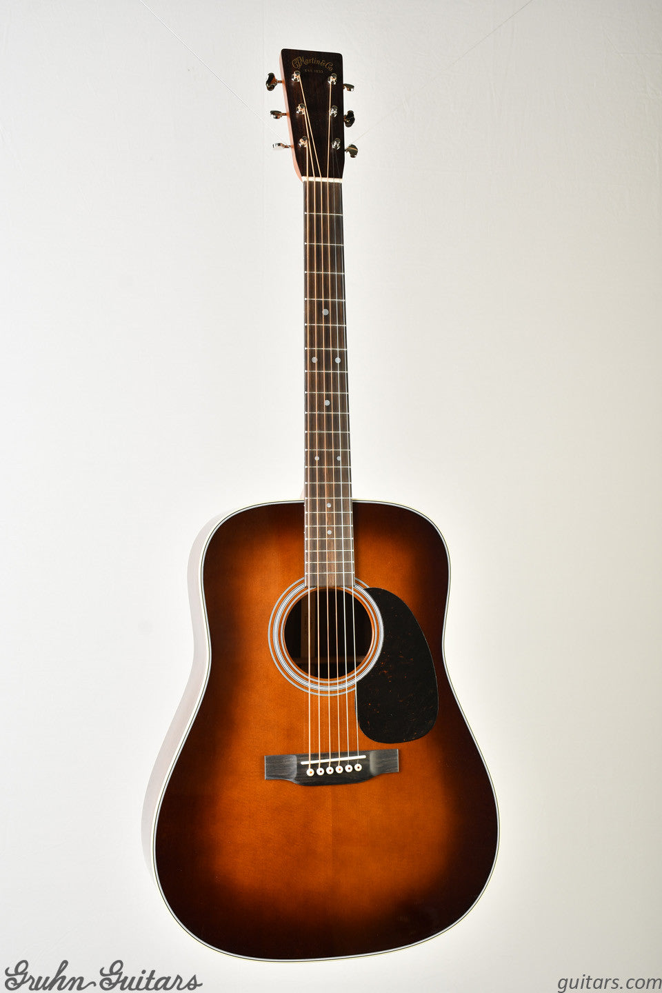 Martin D-28 Ambertone New AA14121