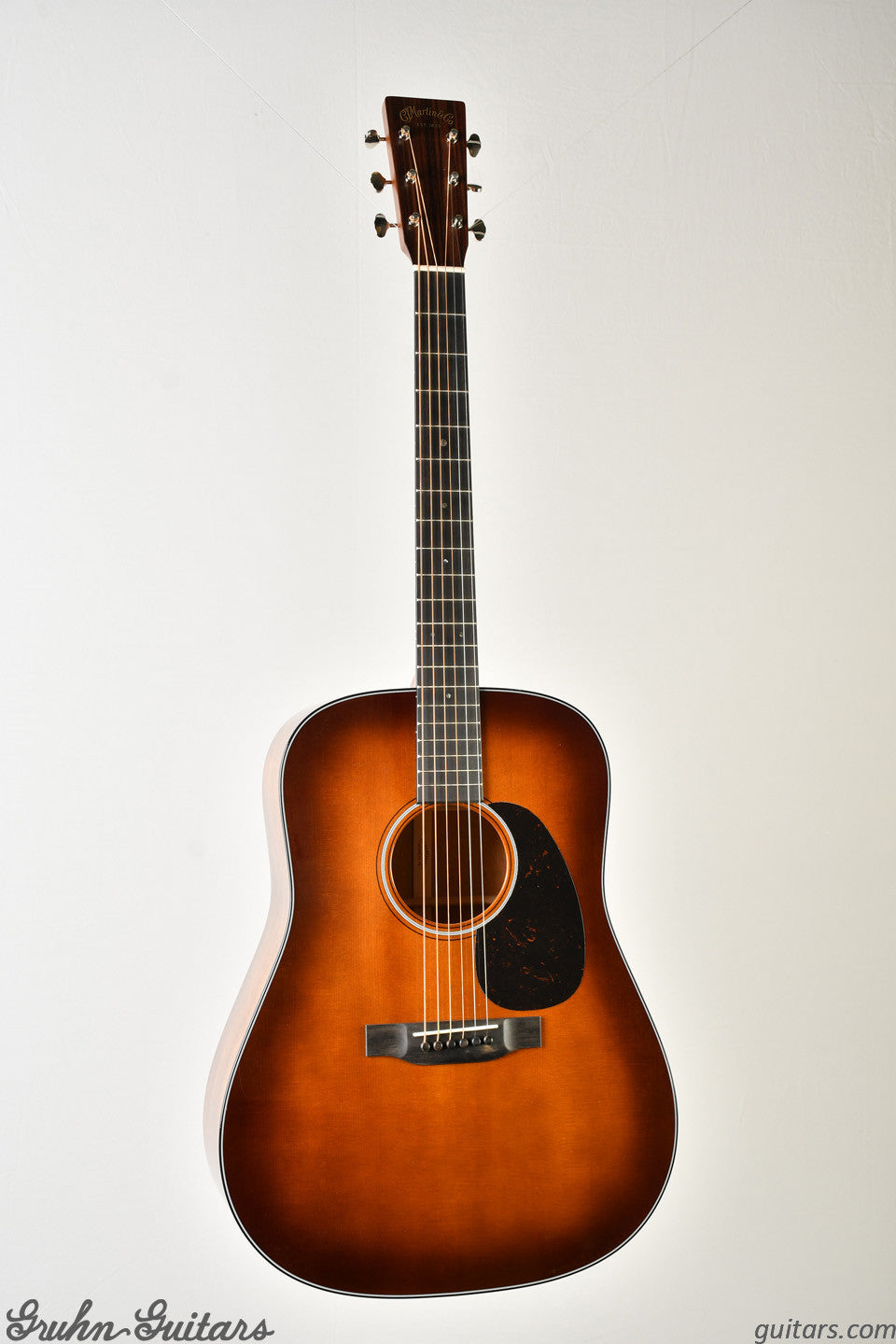 Martin D-18 Ambertone New AA14141