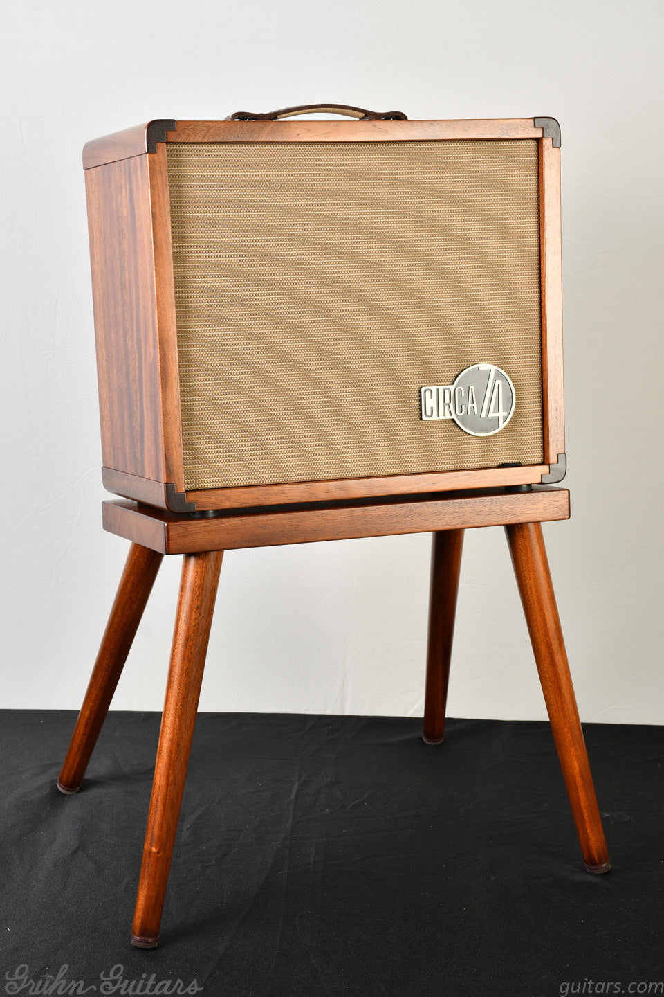 Taylor Circa 74 AV150-10 Amp w/ Stand New PA3505