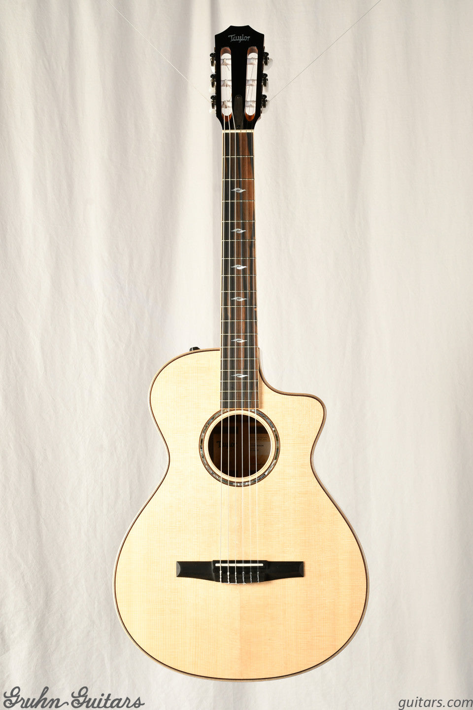 Taylor 812ce-N New AT7511